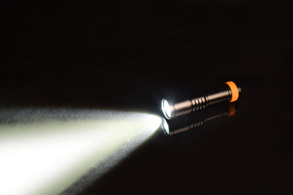 OrcaTorch D580 Professional Underwater Dive Light backup light for Recreational Diving and Technical Diving